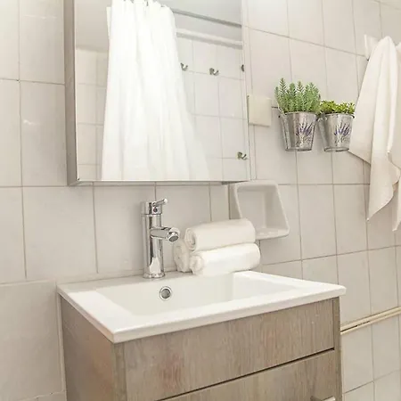 Fionia In Gazi- Center Apartment Athens